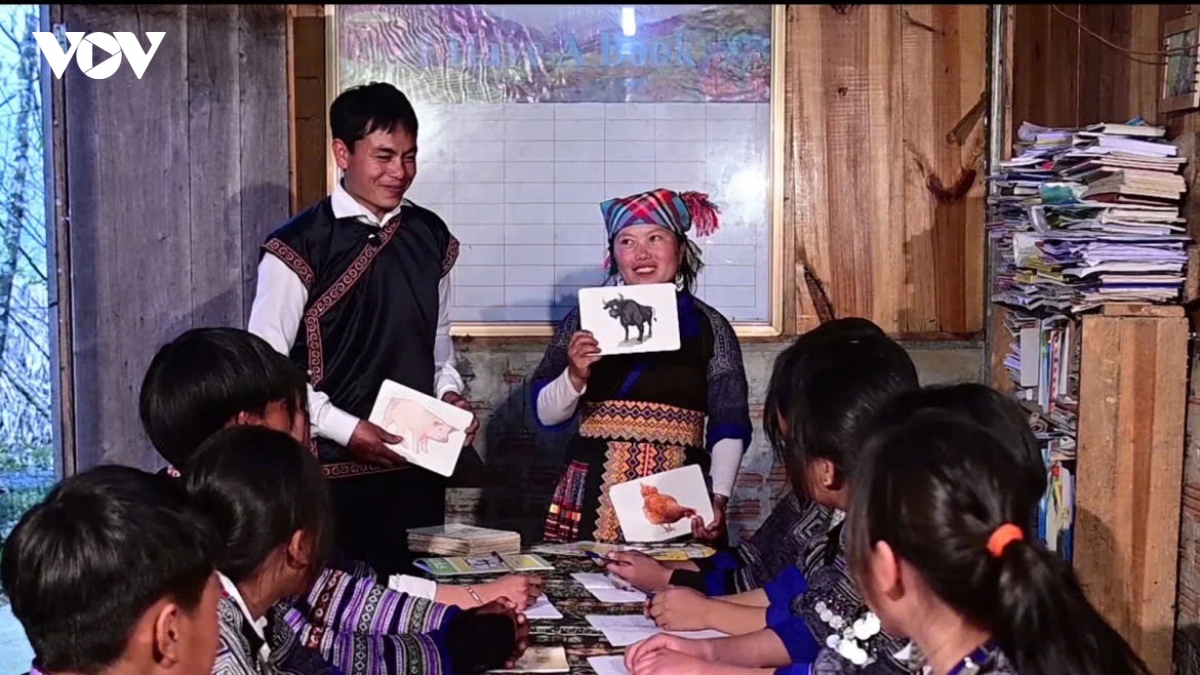 Dong bao vung cao lao cai lam theo loi bac, xay dung doi song am no, hanh phuc hinh anh 3