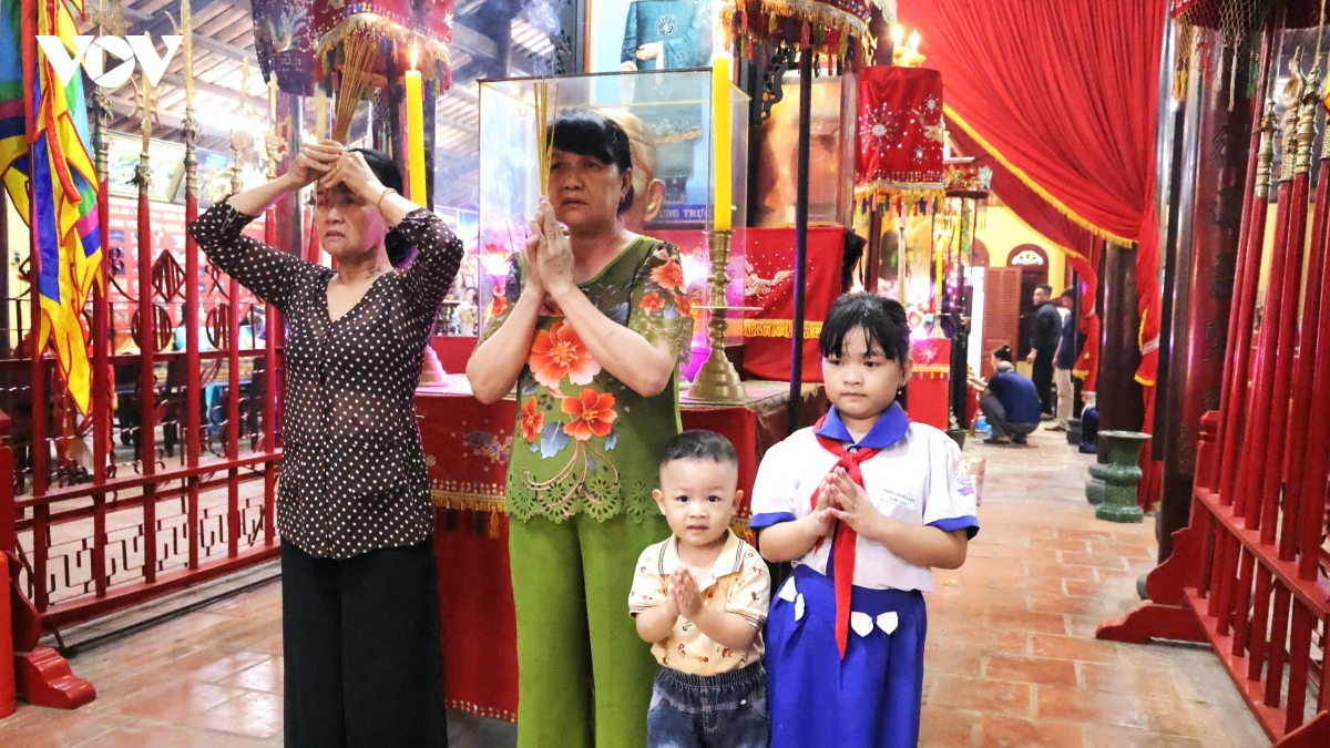 ron rang le hoi ky yen thuong dien Dinh binh thuy - can tho hinh anh 13