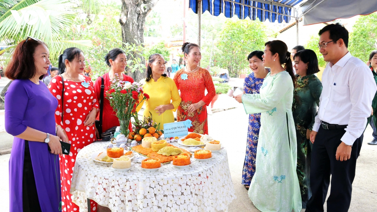 ron rang le hoi ky yen thuong dien Dinh binh thuy - can tho hinh anh 15