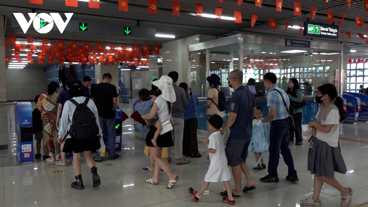 ha noi nghi le y nghia voi trai nghiem giao thong cong cong mien phi hinh anh 2