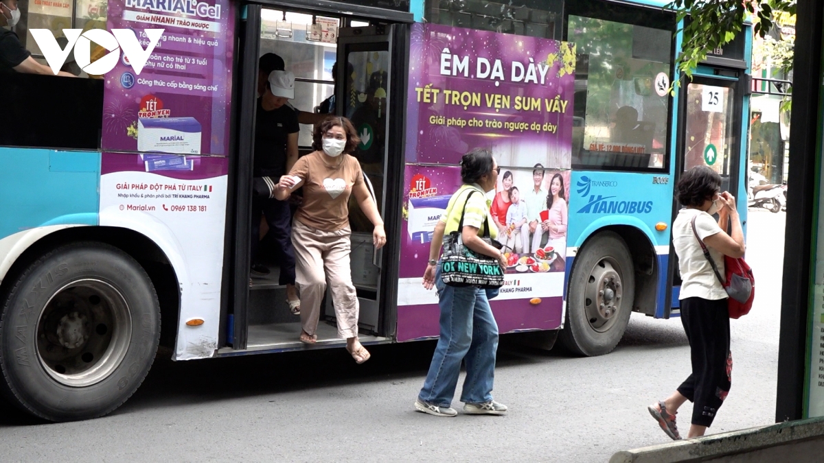 ha noi nghi le y nghia voi trai nghiem giao thong cong cong mien phi hinh anh 11