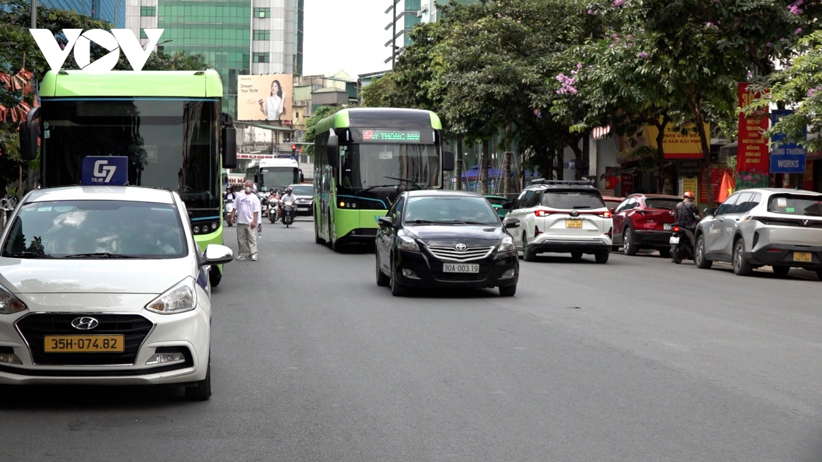 ha noi nghi le y nghia voi trai nghiem giao thong cong cong mien phi hinh anh 12