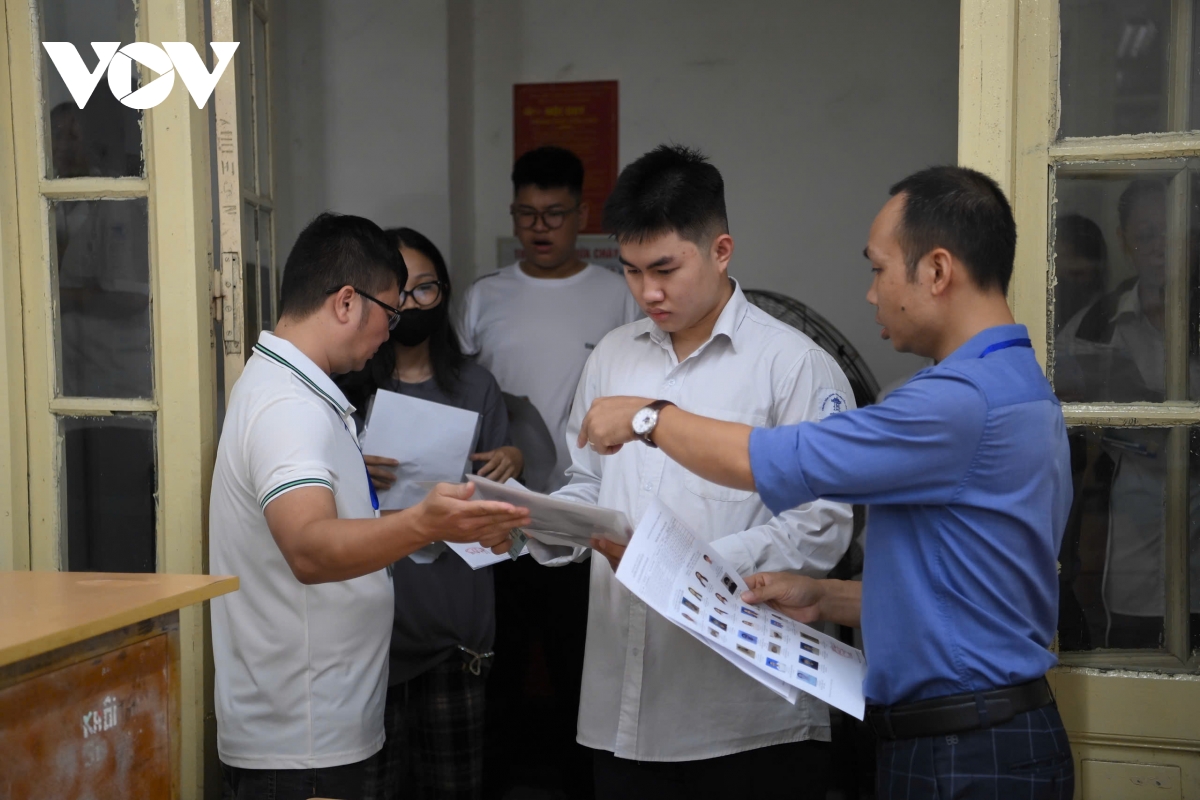 Kỳ thi tốt nghiệp THPT 2026: Hơn 1,22 triệu thí sinh, 98,45% đăng ký trực tuyến