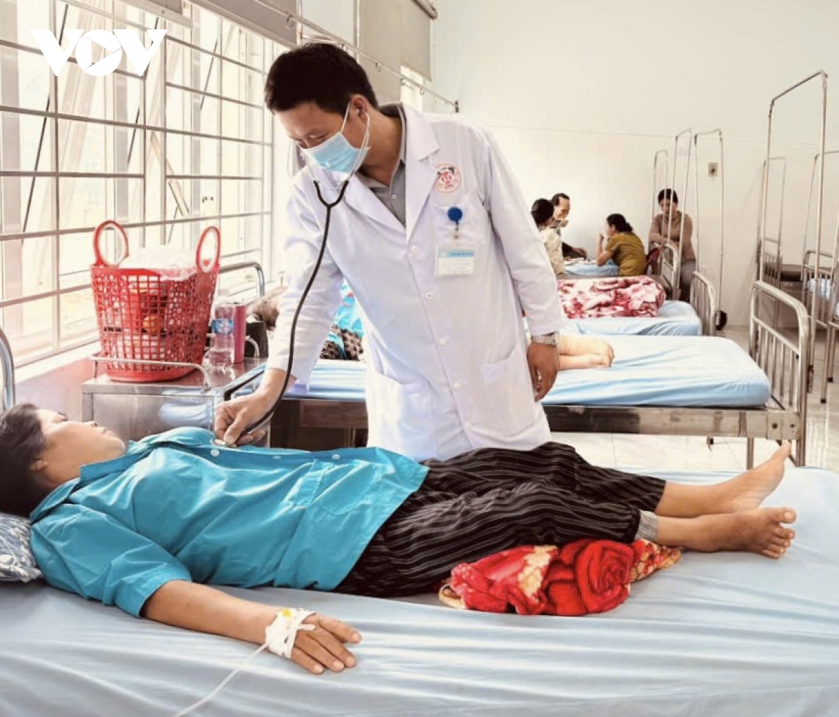 chu tiem banh mi gay ngo doc o Dak lak bi phat 80 trieu dong hinh anh 1
