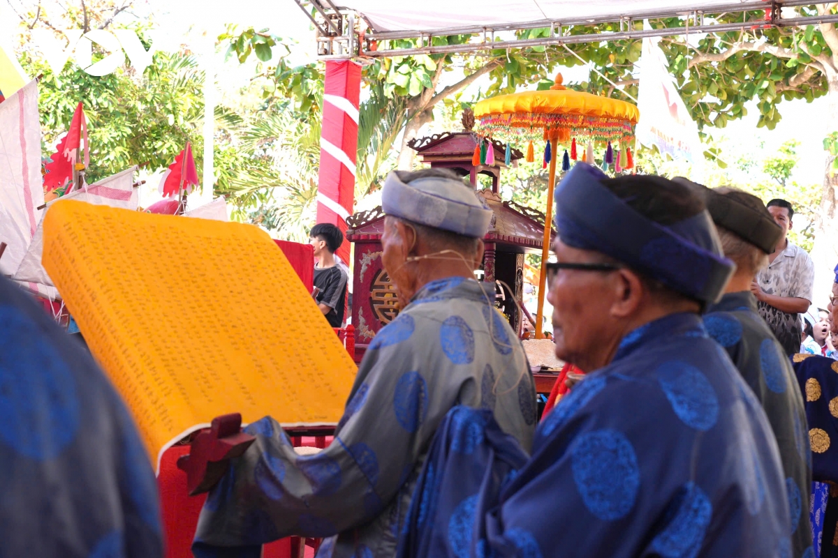 ve ly son du le khao le the linh hoang sa linh thieng hinh anh 1