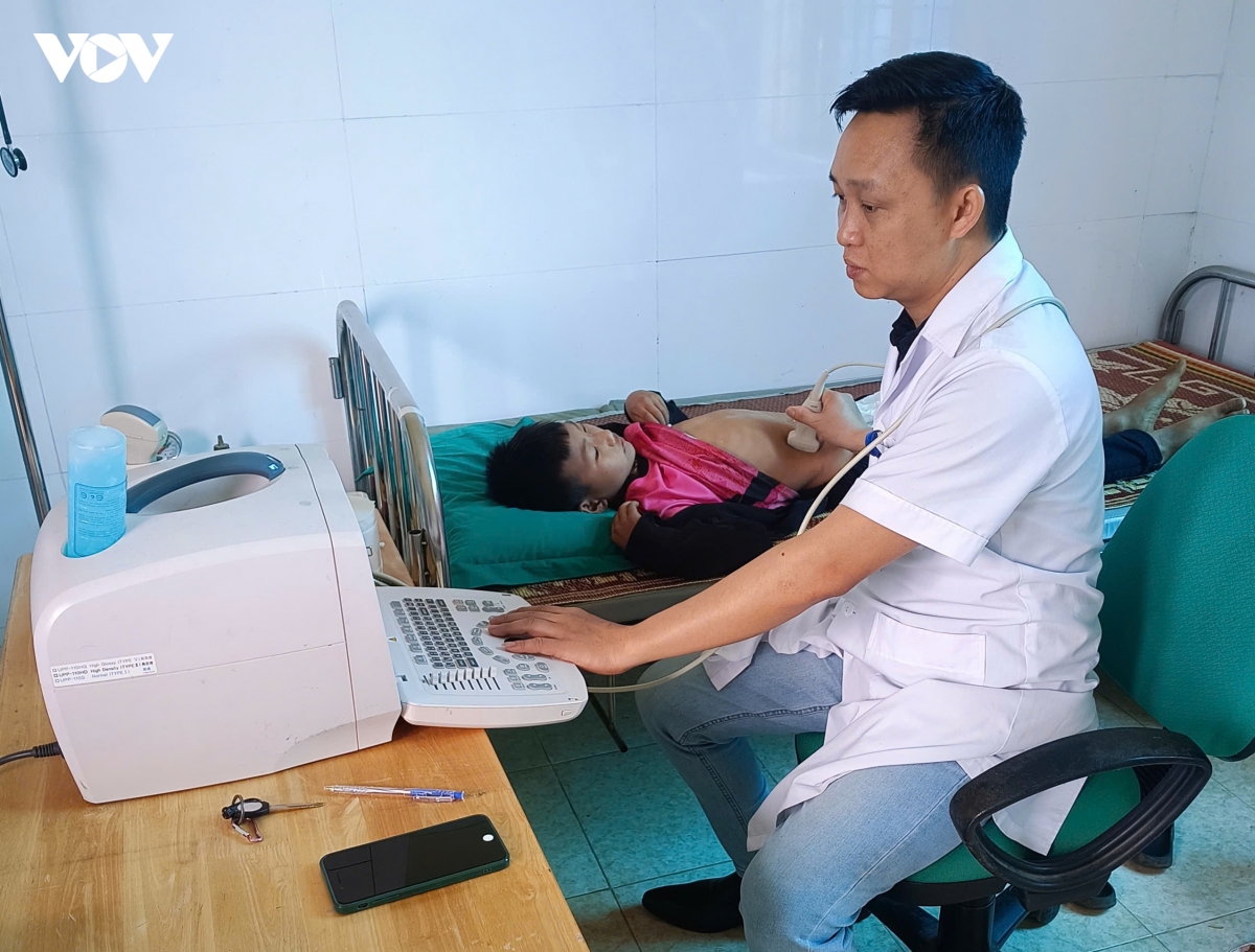 Dien bien kham, chua benh cho hon 66.000 luot nguoi sau nghi quyet 72 hinh anh 1