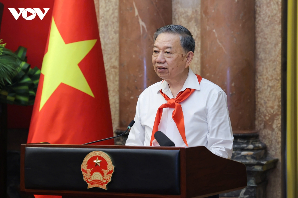 tong bi thu, chu tich nuoc gap mat doi vien Doi thieu nien tien phong tieu bieu hinh anh 2