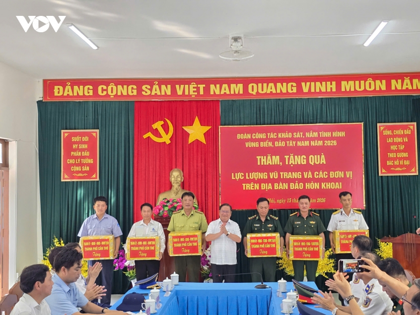 canh sat bien tham, dong vien luc luong tren vung bien tay nam hinh anh 3