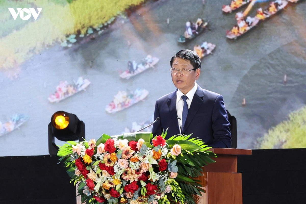 ruc ro khai mac tuan du lich ninh binh 2026 net hoa ngan nam giua long di san hinh anh 3