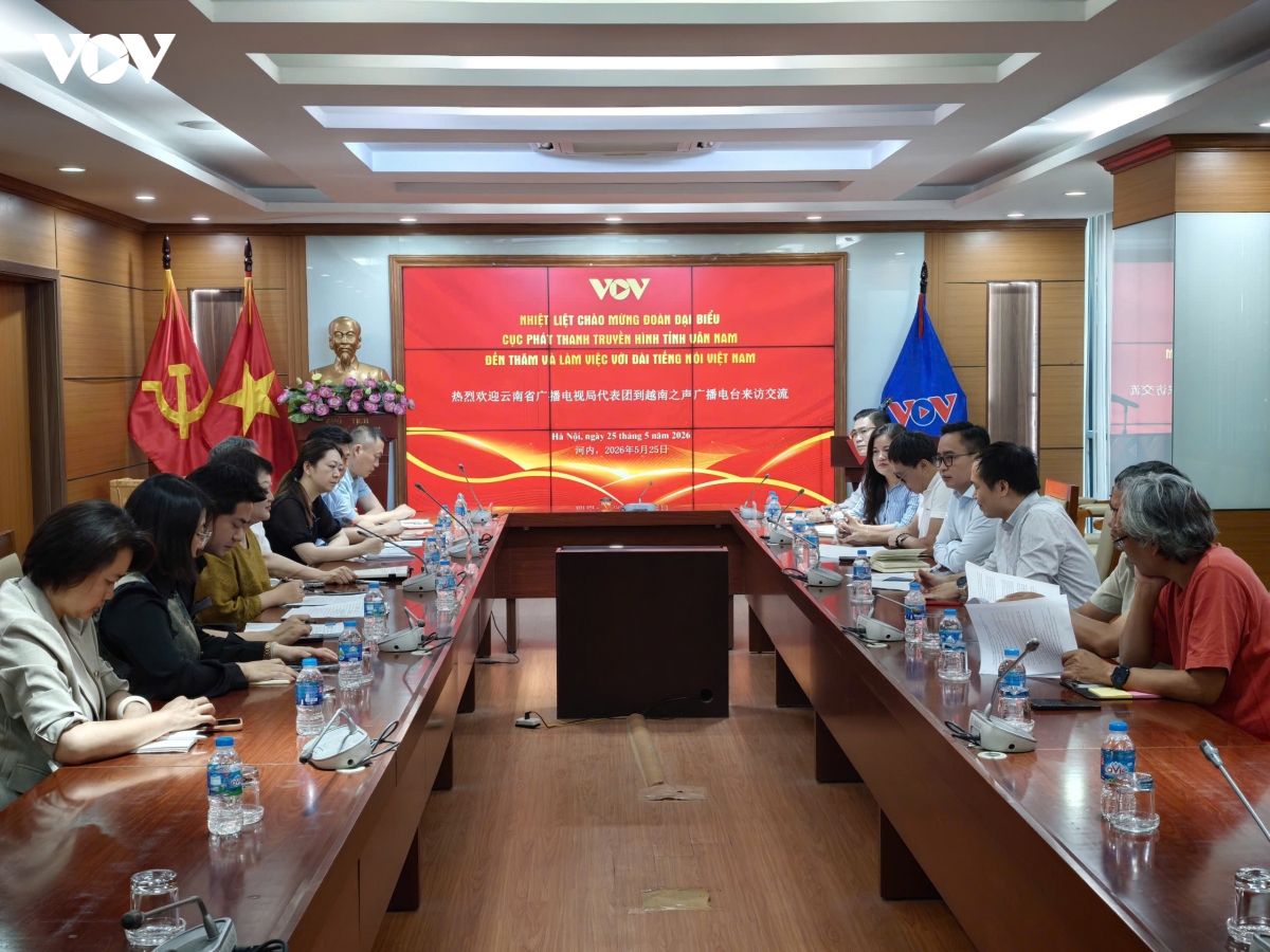 lanh dao vov tiep doan cuc phat thanh - truyen hinh tinh van nam, trung quoc hinh anh 1