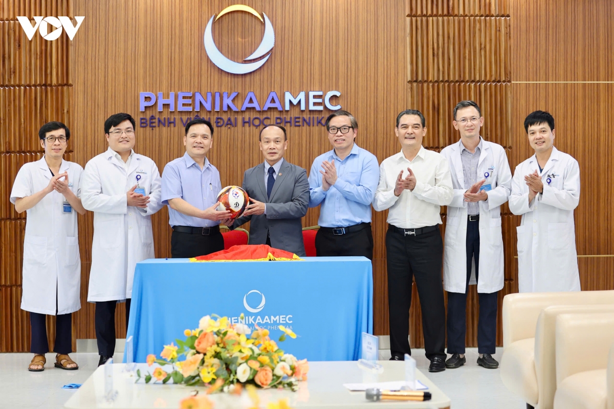 vff ky ket dac biet phuc vu cho bong da viet nam hinh anh 2