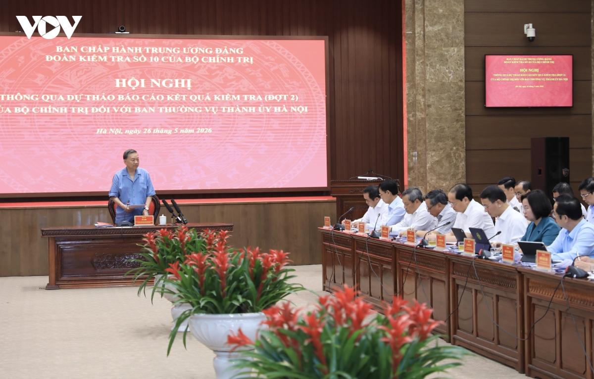 Doan kiem tra cua bo chinh tri lam viec voi ban thuong vu thanh uy ha noi hinh anh 4