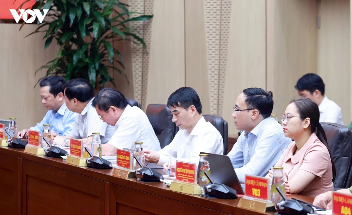 05-06_cac_dai_bieu_du_buoi_lam_viec_1.jpg