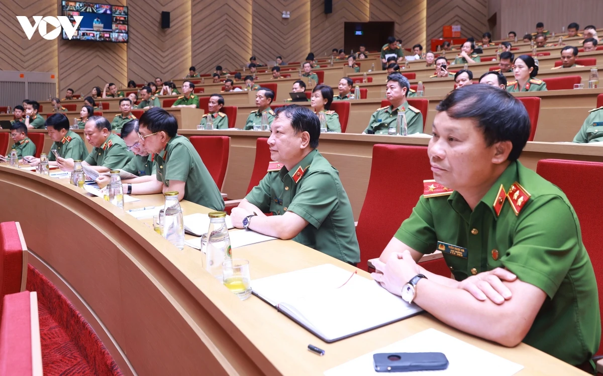 05-06_cac_dai_bieu_du_hoi_nghi.jpg