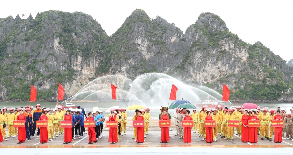 quang ninh to lien gia thuan thuc ky nang xu ly chay trong 5 phut vang hinh anh 2