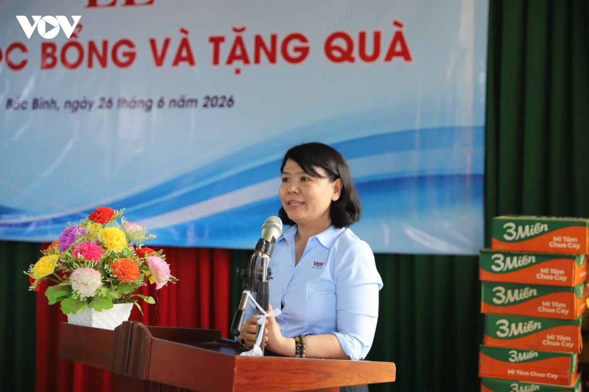 vov tp.hcm trao hon 150 trieu dong, tao viec lam cho dong bao cham hinh anh 4