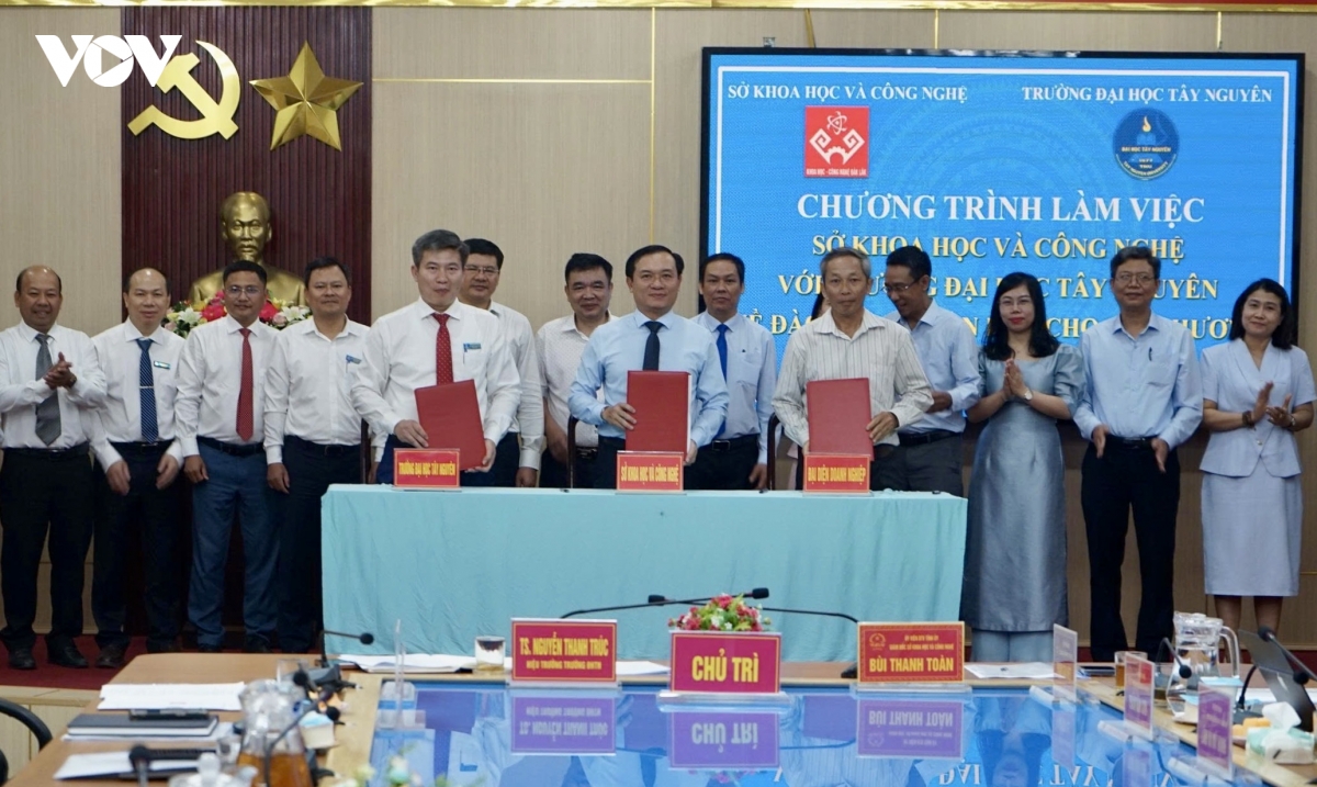 Dak lak day manh lien ket dao tao nguon nhan luc dap ung chuyen doi so hinh anh 1