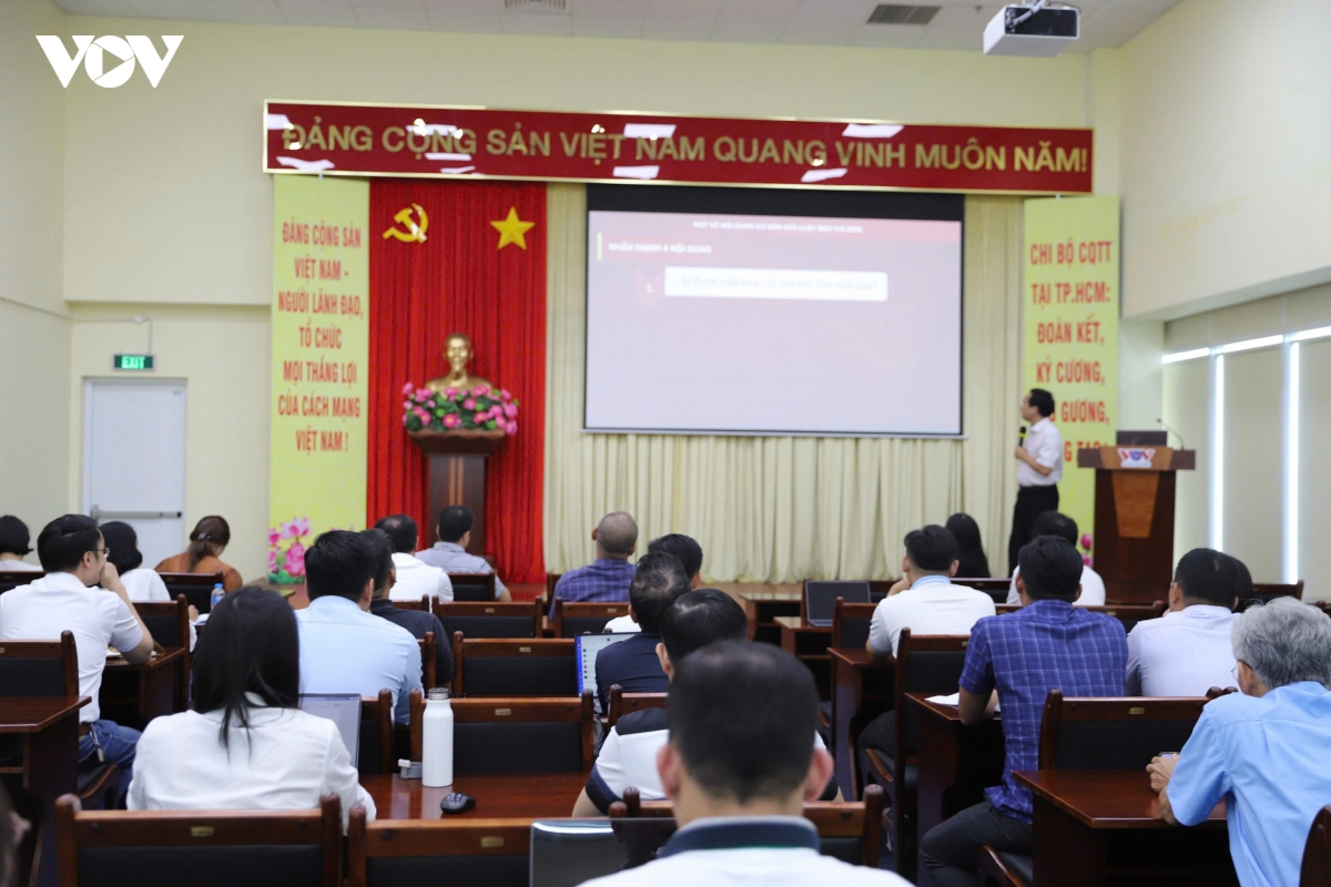 phong vien vov phia nam trao doi nghiep vu bao chi hinh anh 3