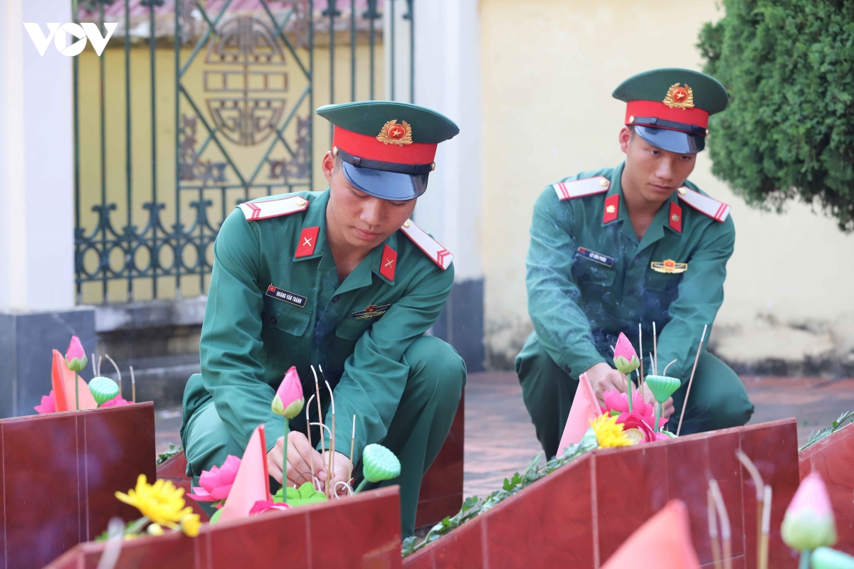 son la trien khai cong tac quy tap va xac dinh danh tinh hai cot liet si hinh anh 2