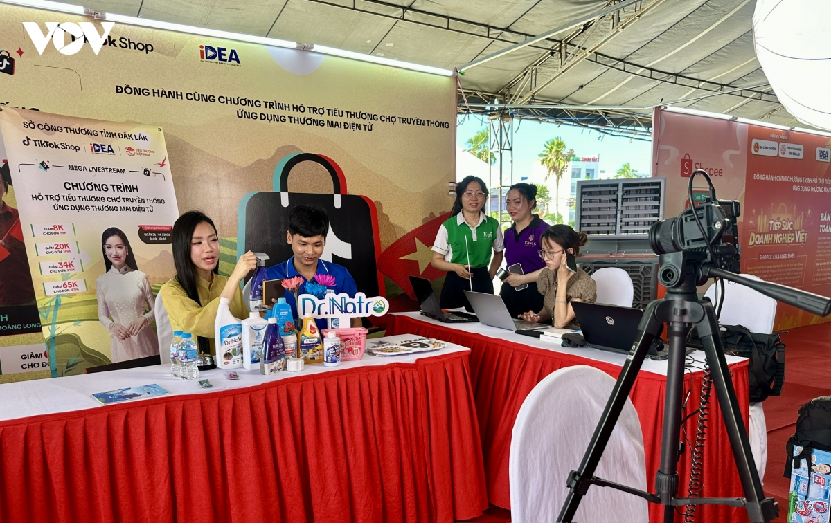 Dak lak tim co hoi ket noi cung cau cac dac san hinh anh 3
