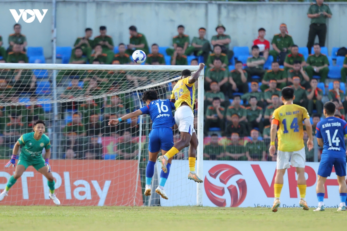thang pvf-cand sau loat sut luan luu, bac ninh gianh ve du v-league 2026 2027 hinh anh 19