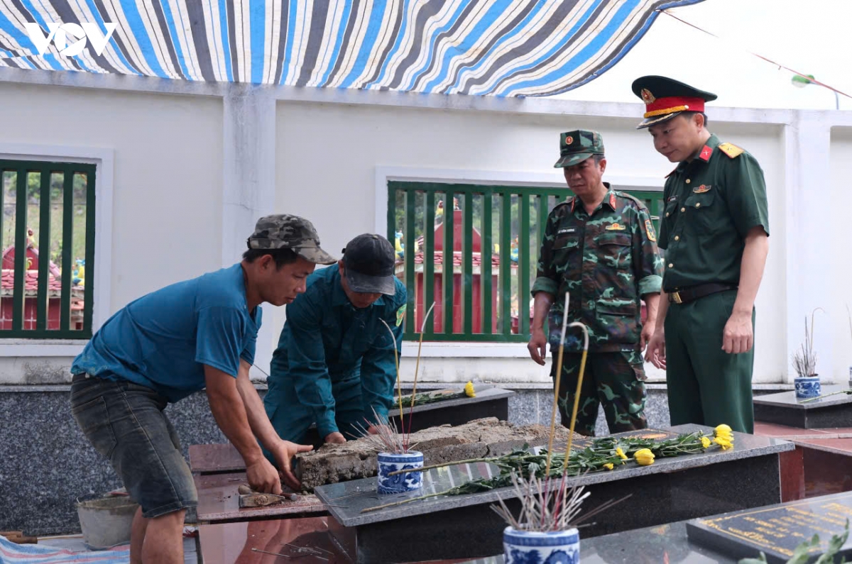 son la tiep tuc day manh cong tac lay mau xac dinh danh tinh hai cot liet si hinh anh 2