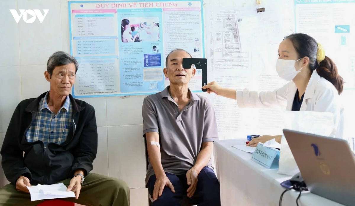 hang trieu nguoi dan o Dak lak chu dong kham benh sang loc hinh anh 1