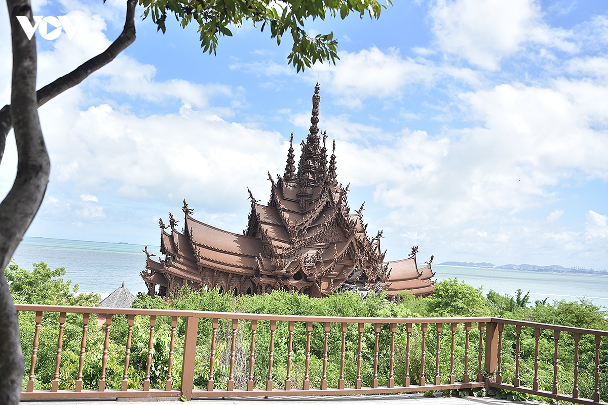 ngoi den huyen bi sanctuary of truth - dinh cao cua nghe thuat moc truyen thong hinh anh 1