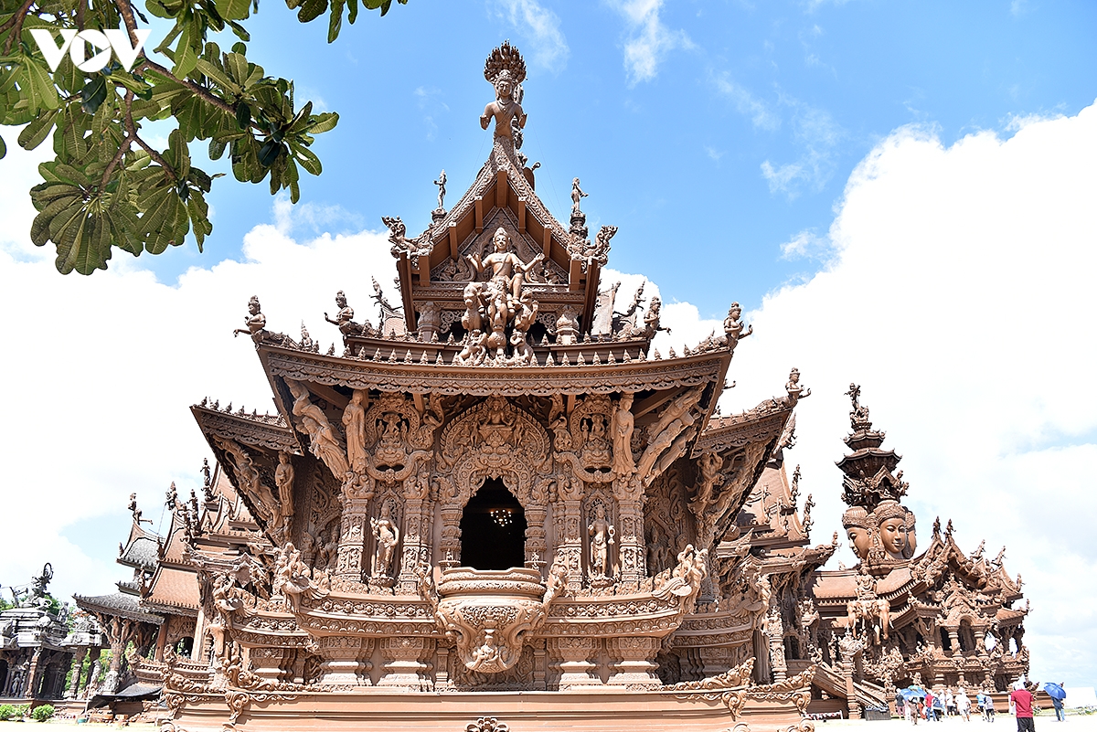 ngoi den huyen bi sanctuary of truth - dinh cao cua nghe thuat moc truyen thong hinh anh 13