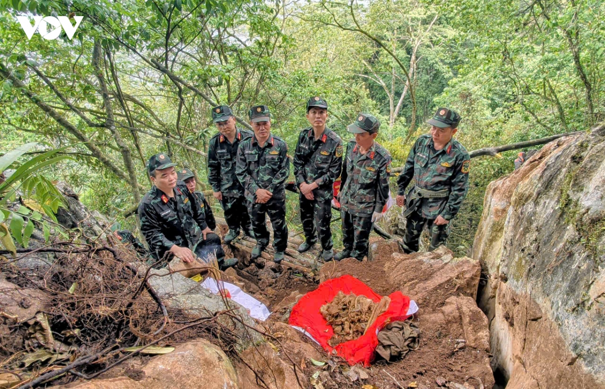 tiep tuc tim kiem duoc 2 hai cot liet si tai diem cao 685, tinh tuyen quang hinh anh 5