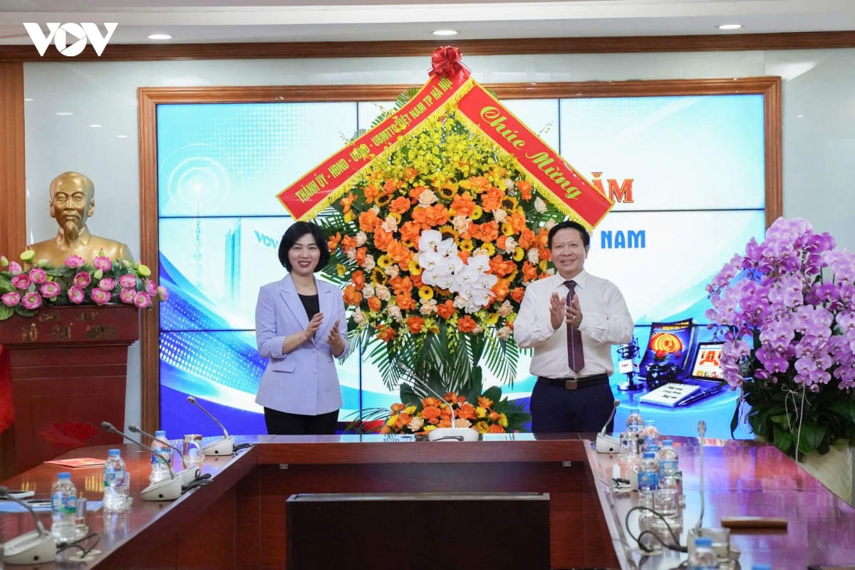 ha noi tran trong su dong hanh cua vov trong tien trinh phat trien thu do hinh anh 1