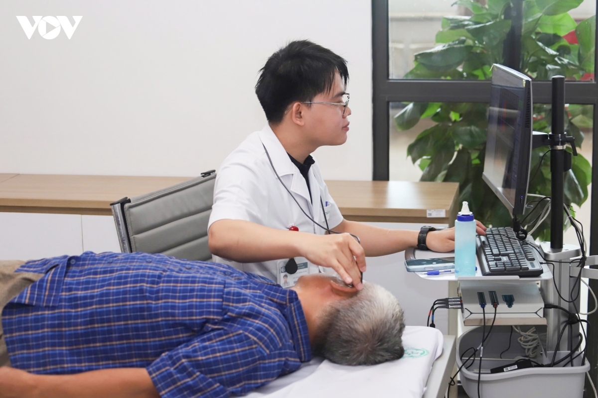 hon 1.800 luot kham yeu cau ngay dau benh vien bach mai co so ninh binh hoat dong hinh anh 8