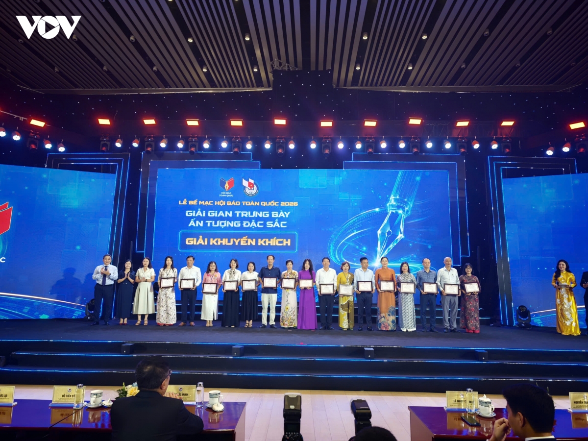 An tuong le be mac va trao giai tai hoi bao toan quoc 2026 hinh anh 18