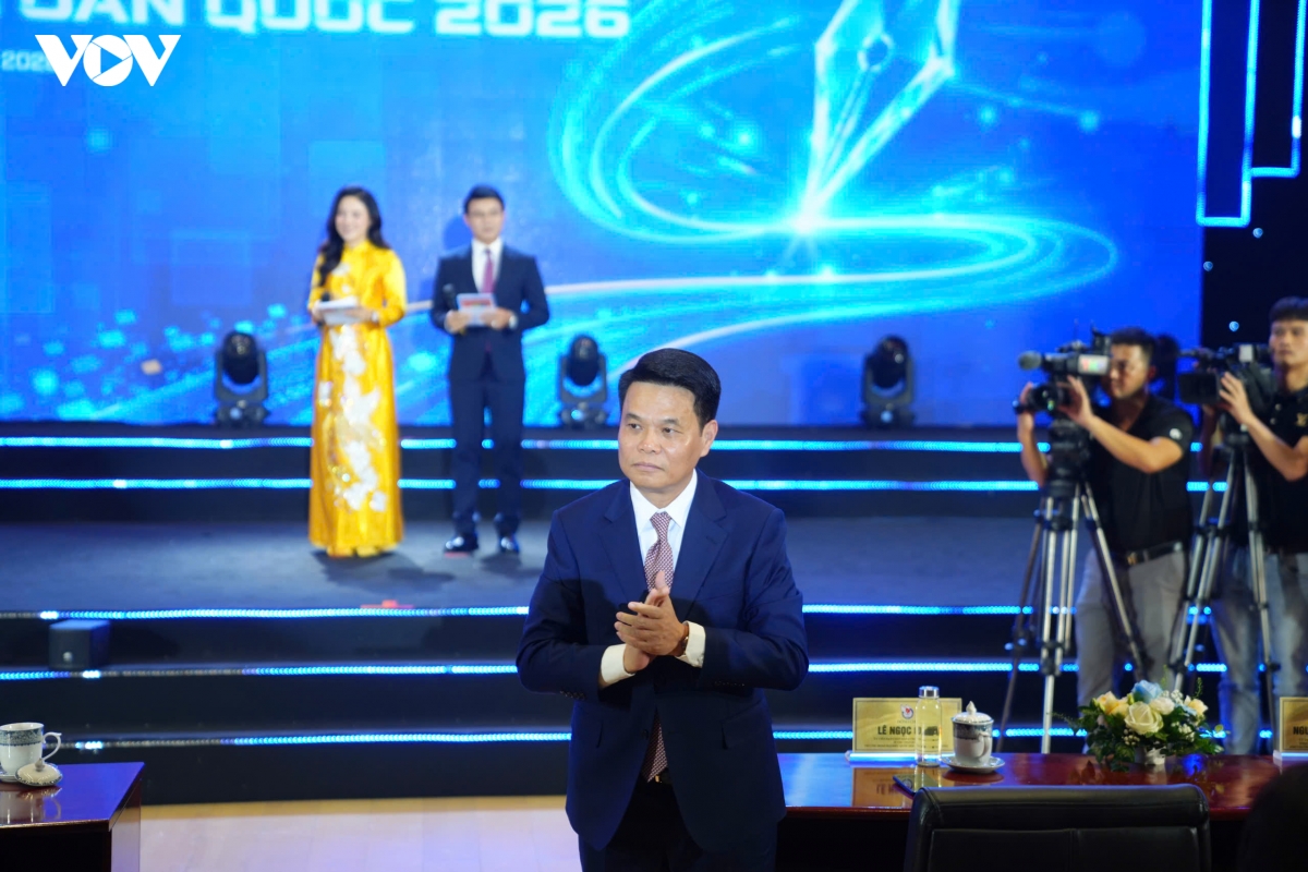 An tuong le be mac va trao giai tai hoi bao toan quoc 2026 hinh anh 4