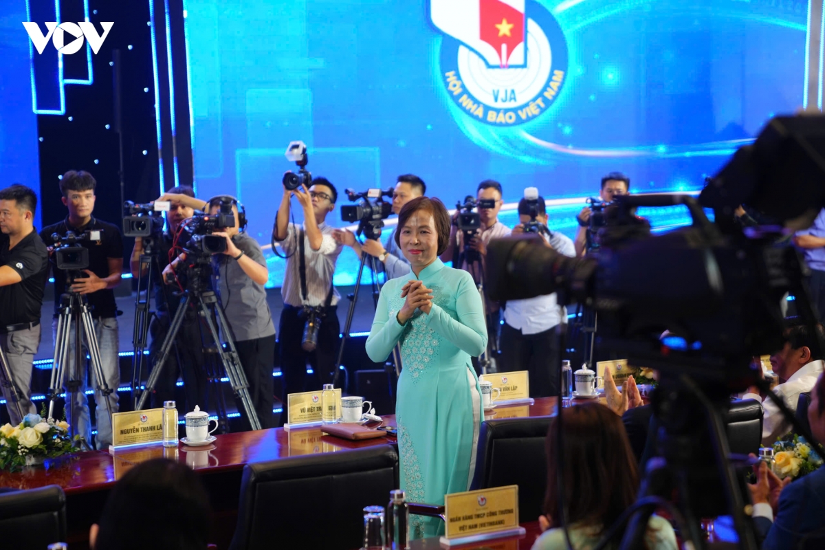 An tuong le be mac va trao giai tai hoi bao toan quoc 2026 hinh anh 5