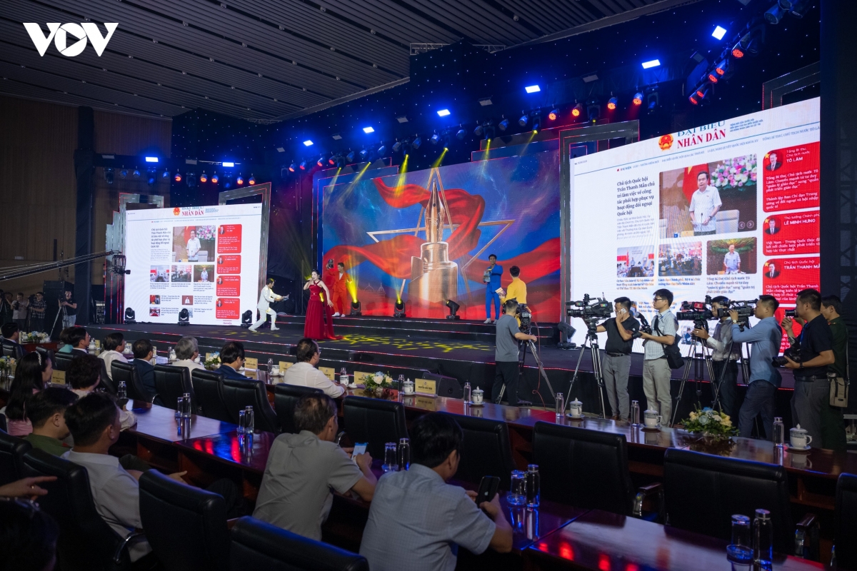 An tuong le be mac va trao giai tai hoi bao toan quoc 2026 hinh anh 1