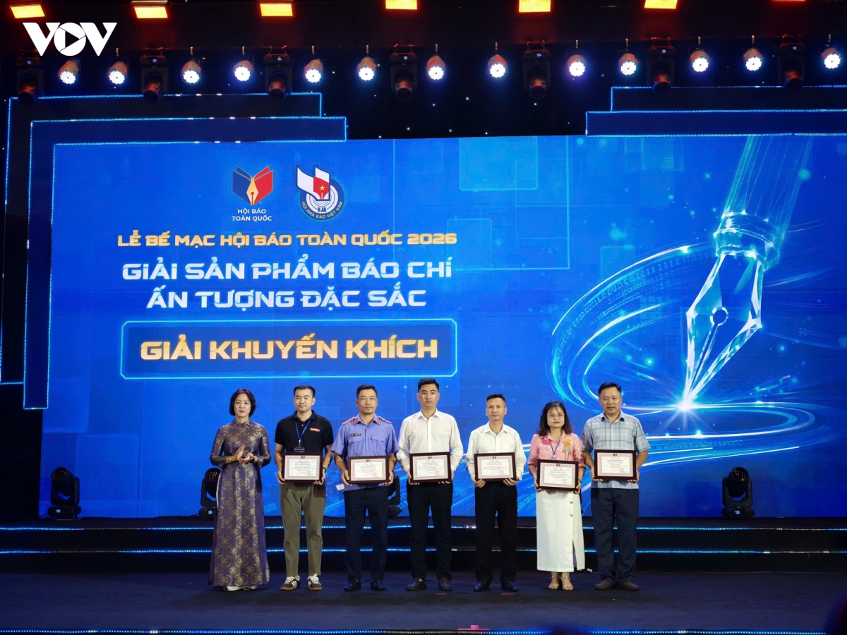 An tuong le be mac va trao giai tai hoi bao toan quoc 2026 hinh anh 15