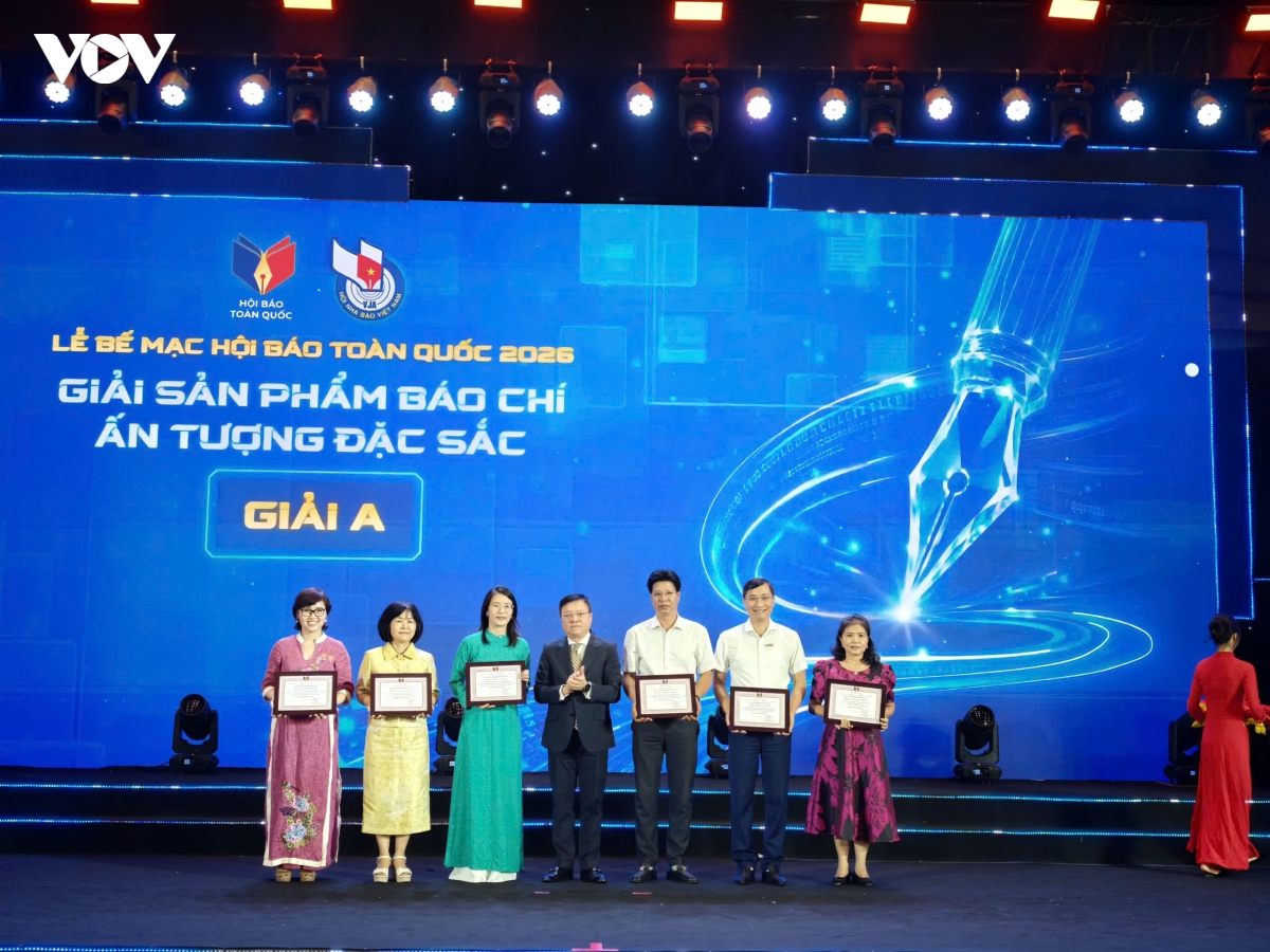 An tuong le be mac va trao giai tai hoi bao toan quoc 2026 hinh anh 10
