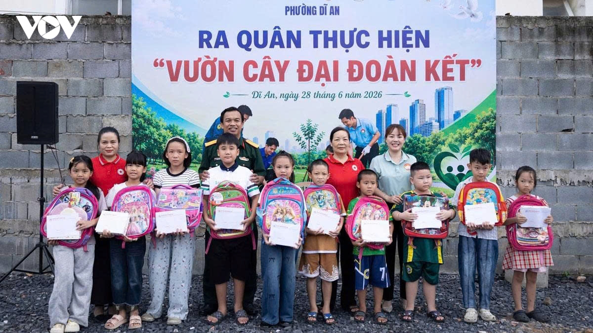 loat cong trinh, hoat dong chao mung 50 nam tp.hcm vinh du mang ten bac hinh anh 2