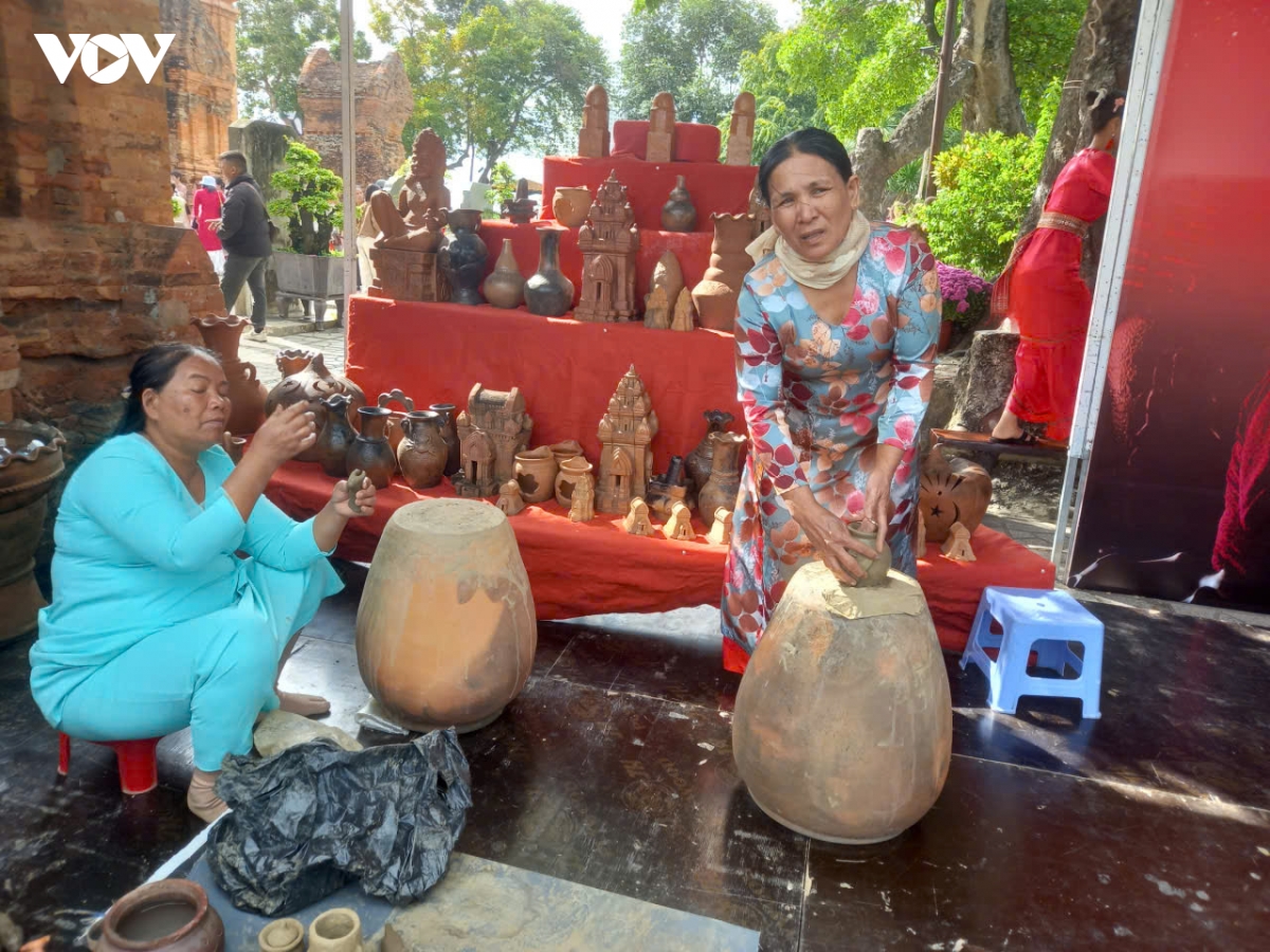 Danh thuc gia tri van hoa cham tu du lich o khanh hoa hinh anh 3