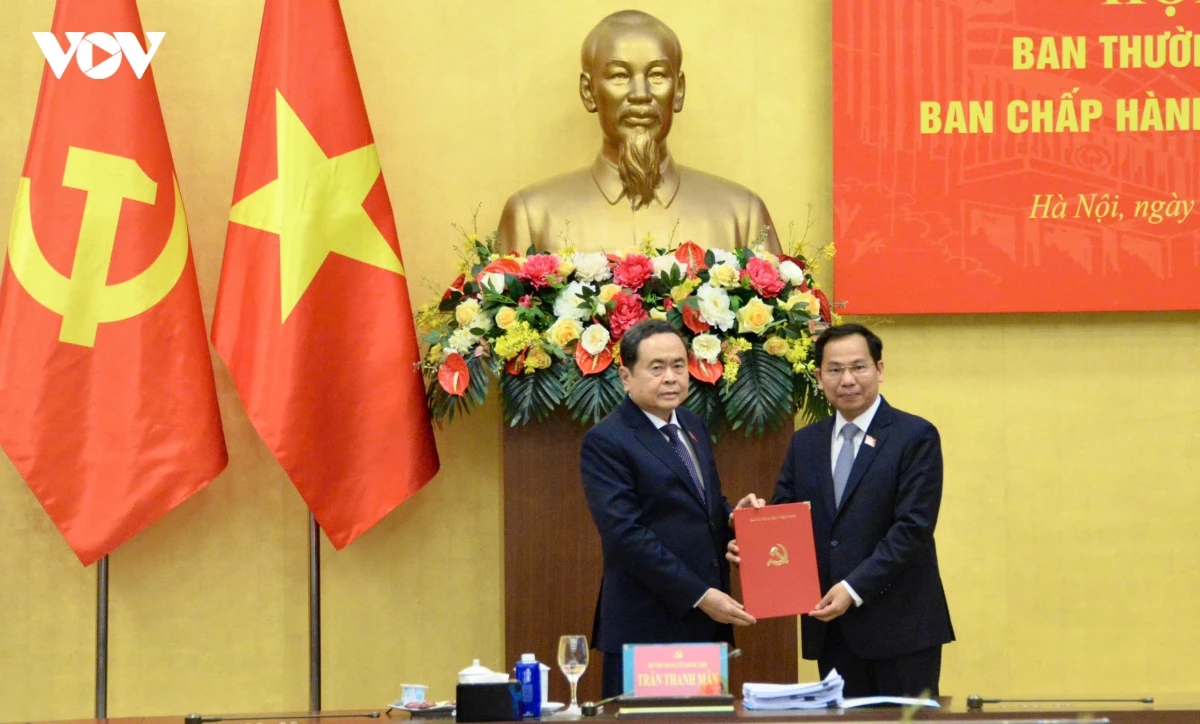bo chinh tri chi dinh ong le quang manh giu chuc pho bi thu Dang uy quoc hoi hinh anh 1