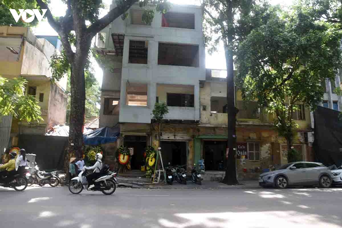 tap the duc voi bui o vuon hoa pasteur, ha noi hinh anh 12