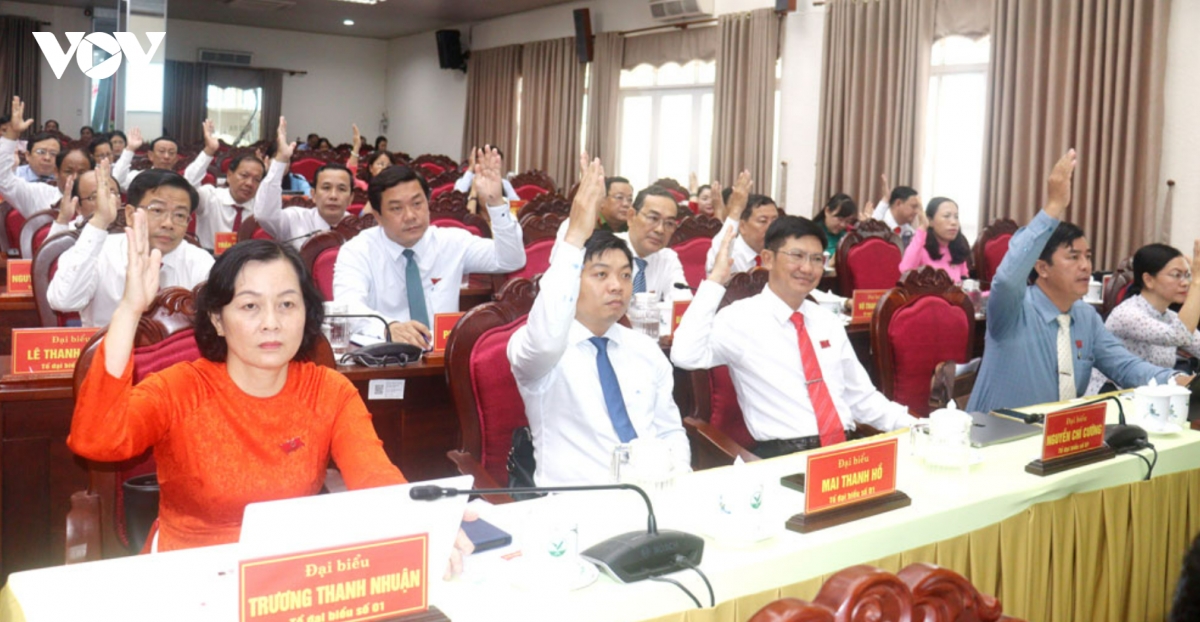 hDnd tinh vinh long thong qua 19 nghi quyet phuc vu phat trien kinh te - xa hoi hinh anh 1