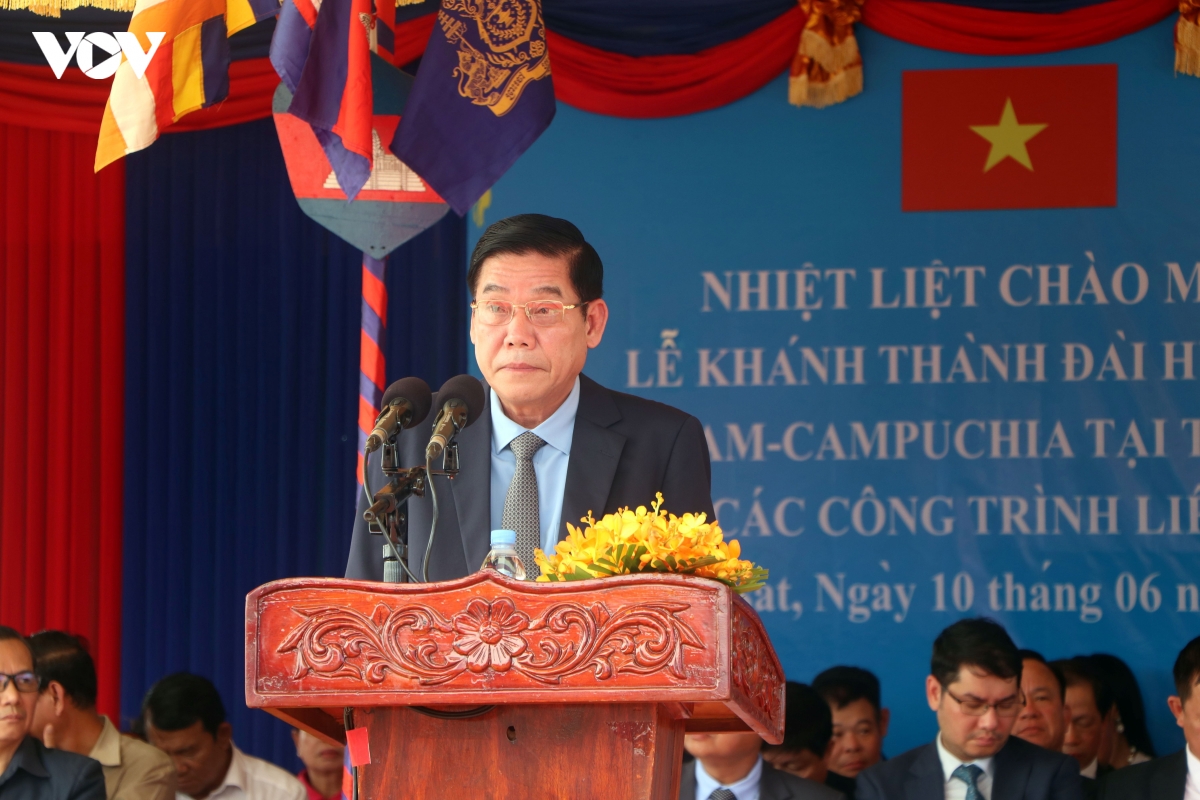 khanh thanh Dai huu nghi viet nam - campuchia tai tinh pursat hinh anh 2