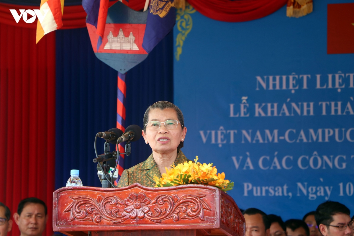 khanh thanh Dai huu nghi viet nam - campuchia tai tinh pursat hinh anh 3