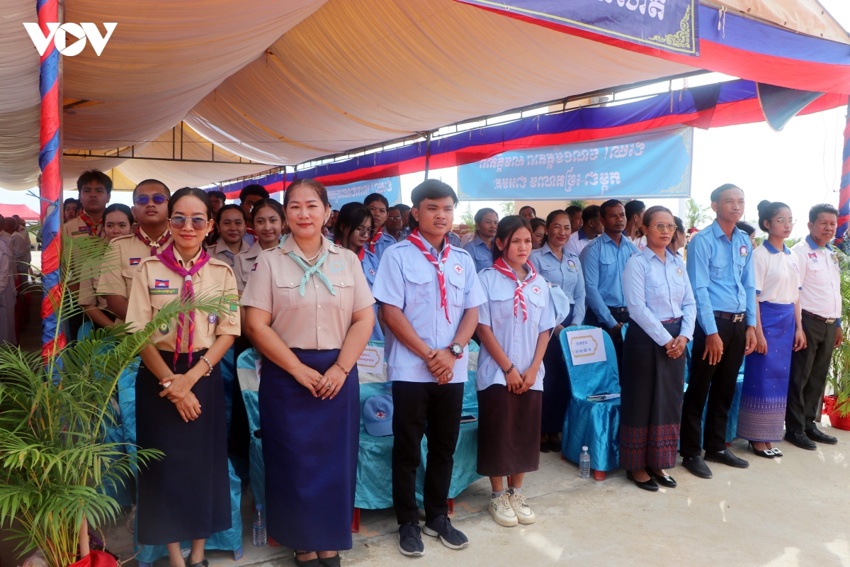 khanh thanh Dai huu nghi viet nam - campuchia tai tinh pursat hinh anh 4