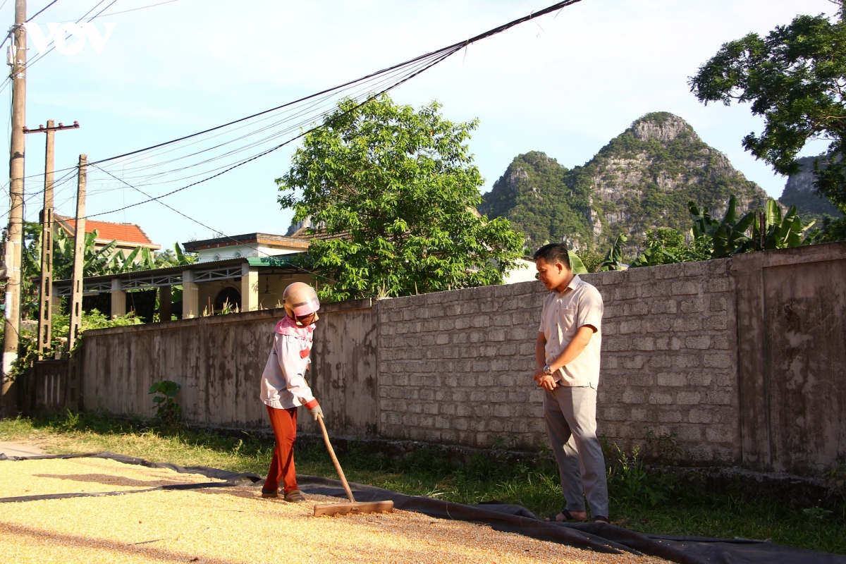 can bo co so ap luc cao, noi va lam den cung hinh anh 4