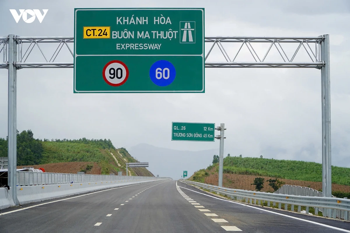 go diem nghen , day manh thi cong cao toc khanh hoa buon ma thuot hinh anh 1