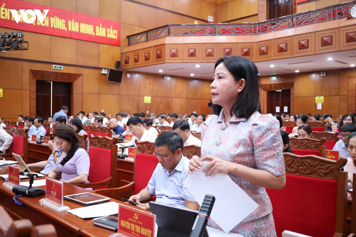 trao quyen thuc chat, mo dat kien tao hinh anh 3