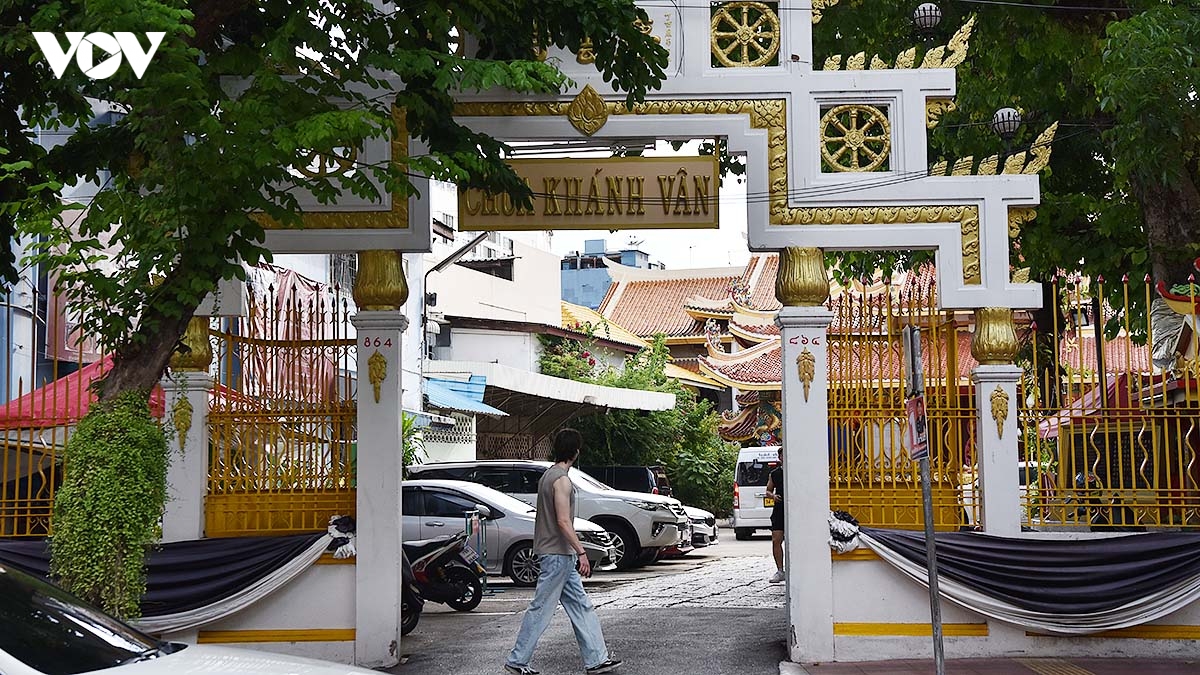 ky la nhuc than bat hoai cua cao tang viet trong chua khanh van o bangkok hinh anh 5
